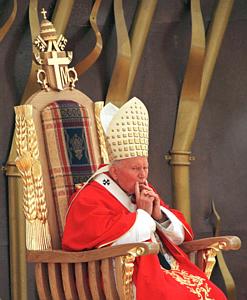 Św. Jan Paweł II podczas Mszy św. w Siedlcach, 10 czerwca 1999 r.